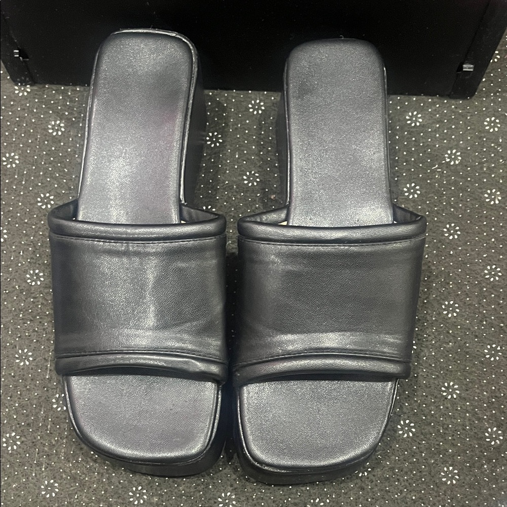 SHEIN Black Platform Slides